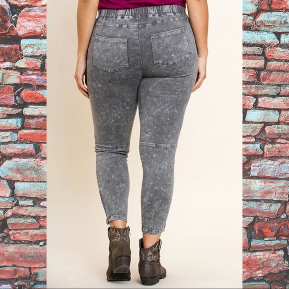 Charcoal Elastic Waist Jegging with zip ankles - Picture 4 of 5